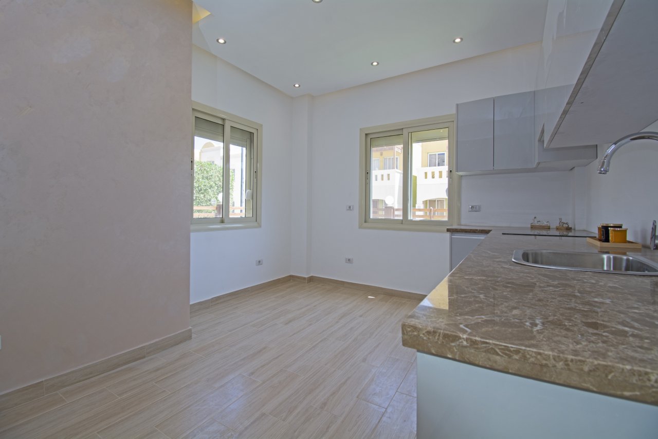 Exklusives 2-Zimmer Garten-Apartment in MAKADI HEIGHTS
