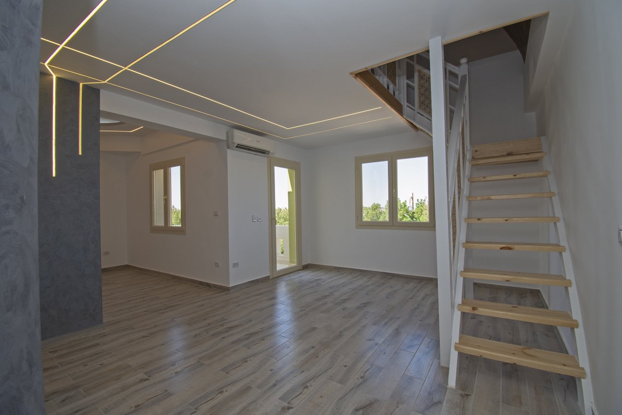 Exklusives Apartment auf 2 Etagen + Balkon in MAKADI HEIGHTS