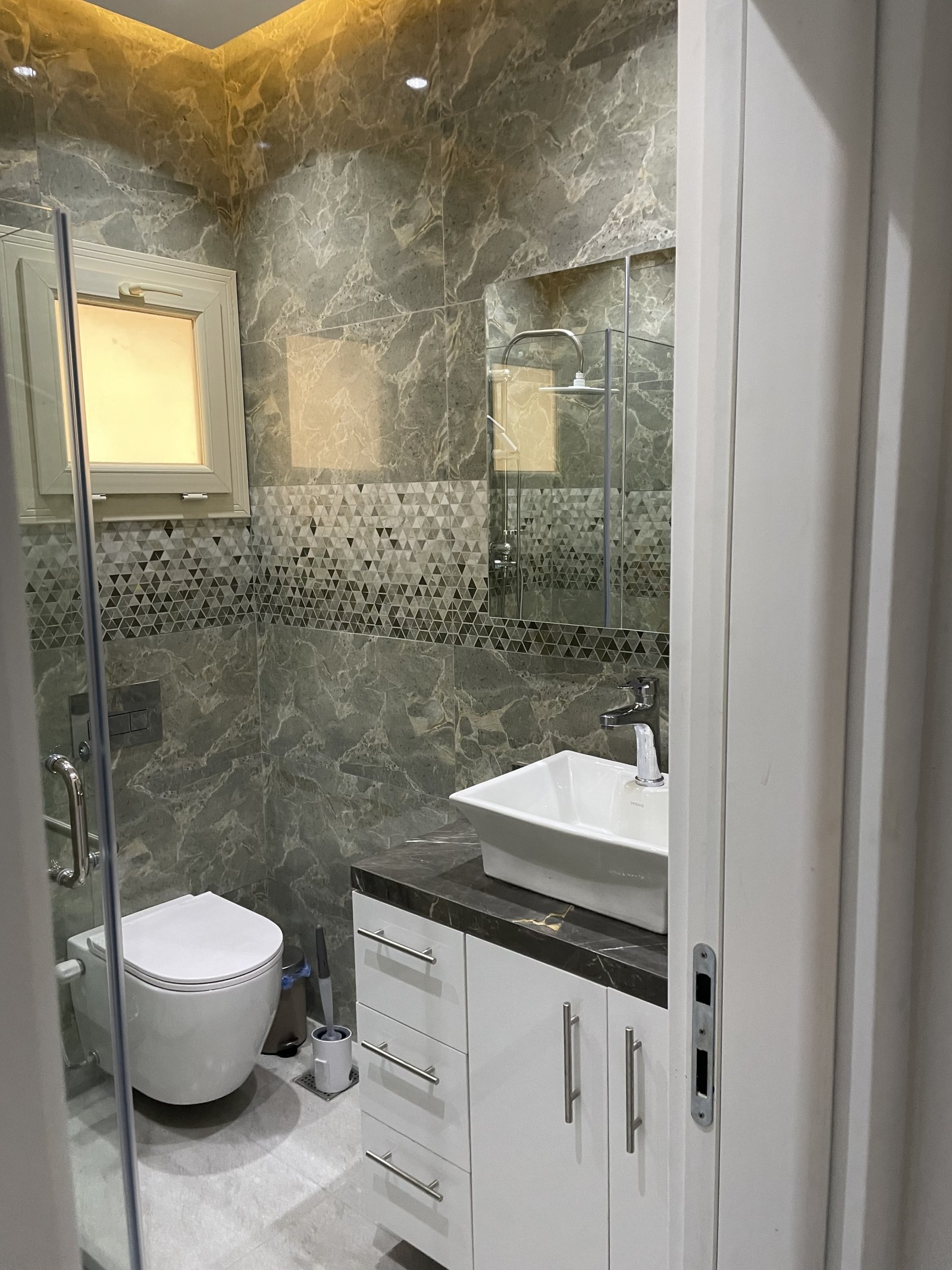 Exklusives 70 qm Garten-Apartment in MAKADI HEIGHTS