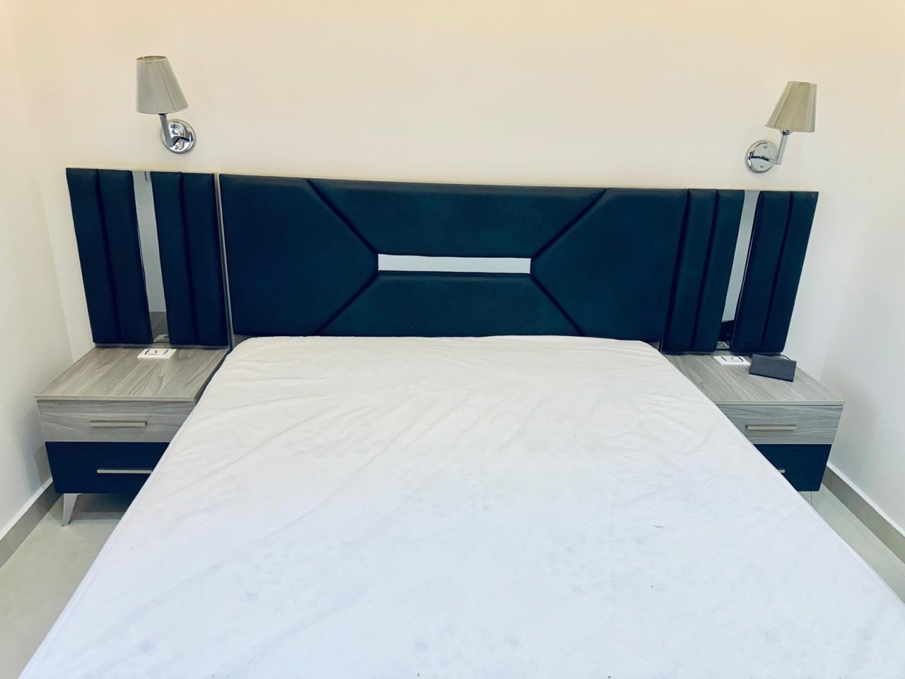 T9-Q3-B1-21 Schlafzimmer Bett T9-Q3-B1-21 Schlafzimmer Bett